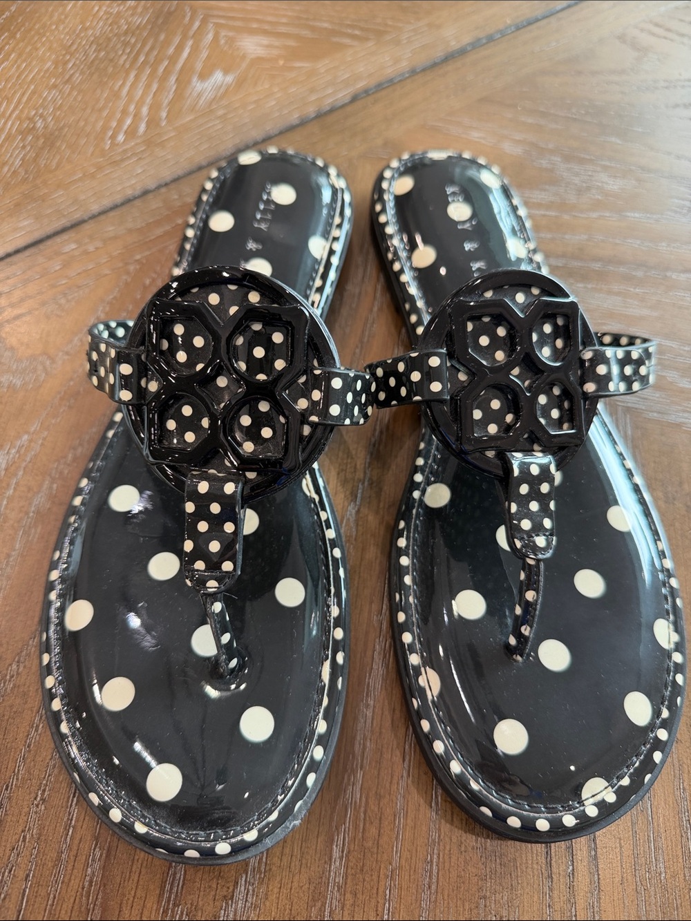 Kelly & Katie Black and White Polka Dot Jelly Thong Sandals